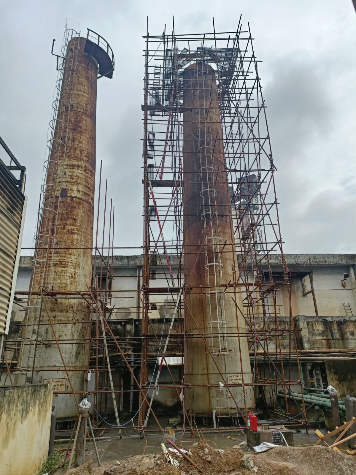 Refinery Hydrocracker — Scaffolding